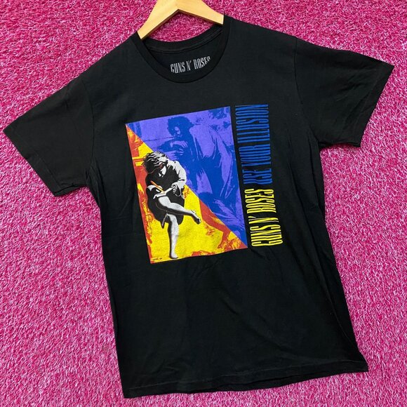 Guns N' Roses' Use Your Illusion Album Art T-Shirt Medium - Picture 3 of 4